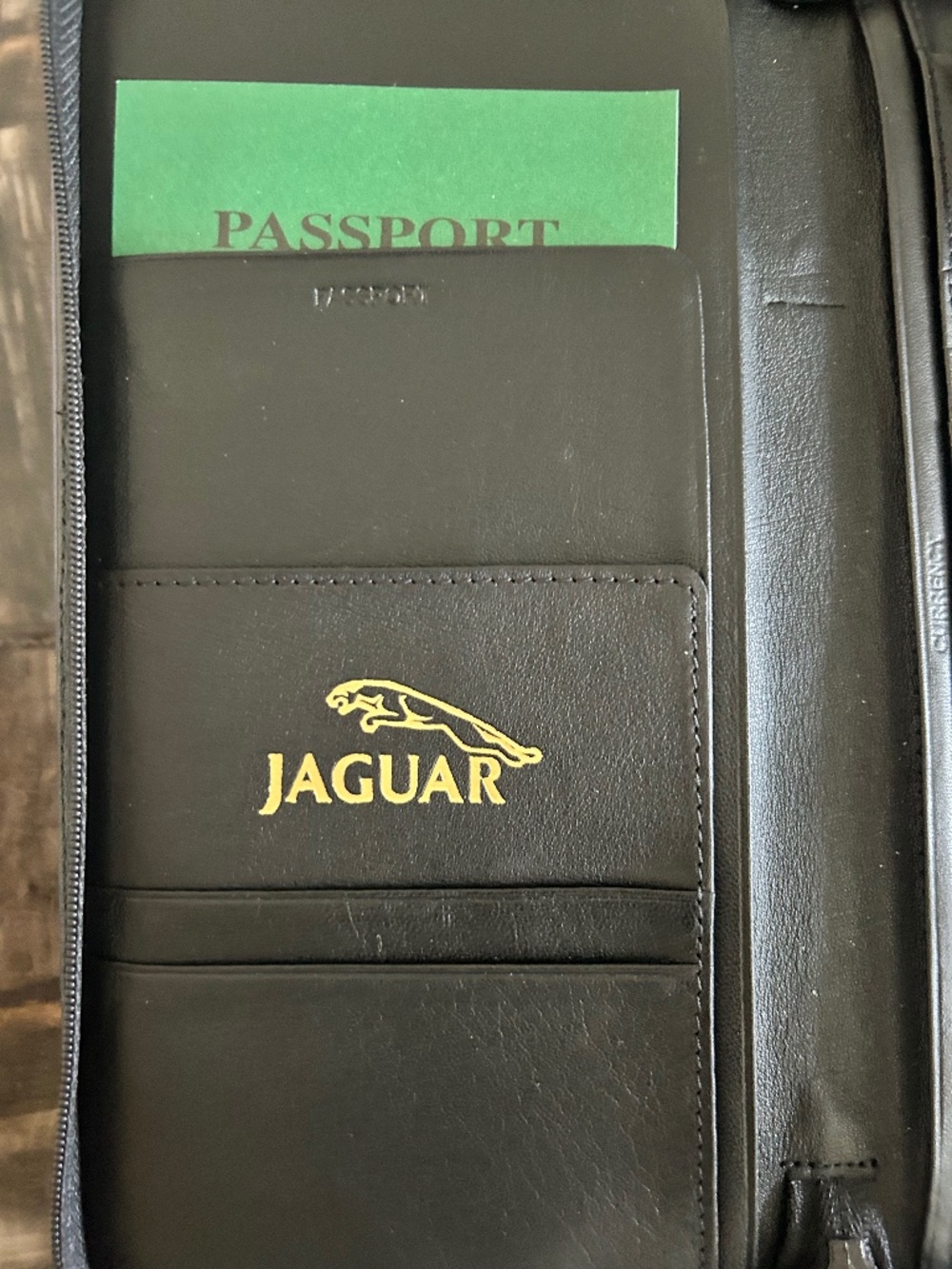 Vintage Jaguar Genuine Leather Zip-Around Travel Wallet & Passport Organizer